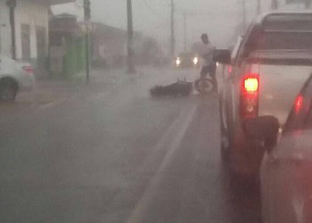 Mais de 10 ocorrências são registradas durante temporal, diz Corpo de Bombeiros