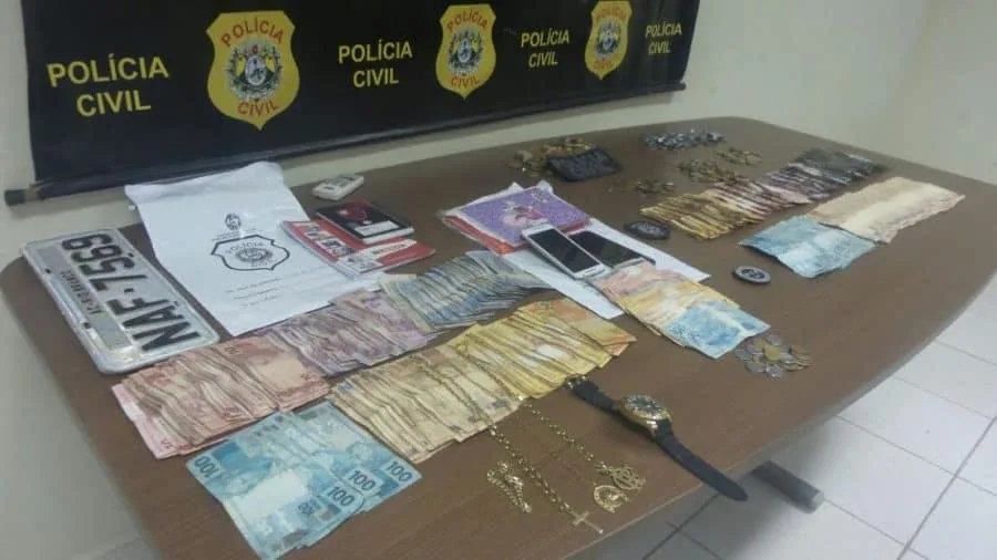 Operação prende seis pessoas e apreende mais de R$ 20 mil