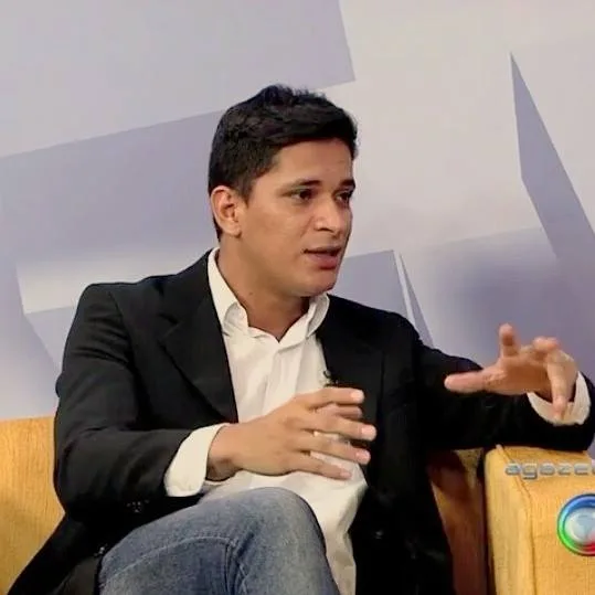 Carlos Gomes cria campanha nas redes sociais para participar de debate na Rede Amazônica