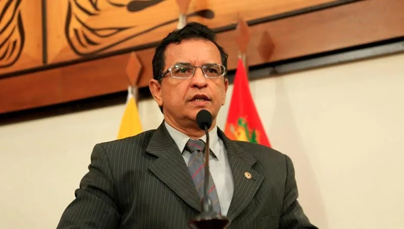 Deputado Luiz Gonzaga acusa PMDB de Cruzeiro do Sul de tentar sabotar PSDB