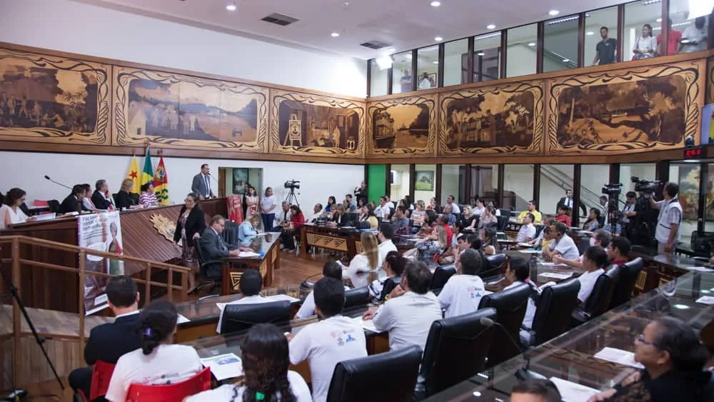 Aleac realiza sessão para homenagear farmacêuticos e profissionais do Centro Estadual de Transplantes