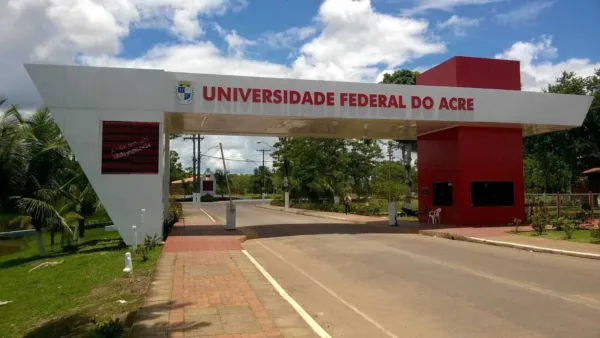 Professores da Ufac aprovam indicativo de greve para o dia 9 de novembro