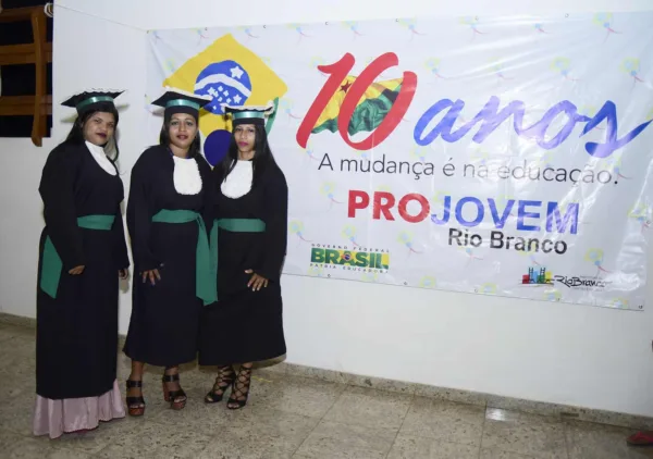 Emoção marca formatura do Projovem Urbano