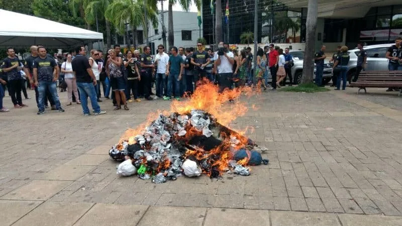 Centrais sindicais reúnem com deputados estaduais para tratar sobre a PEC 241
