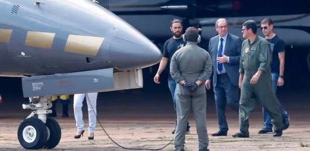Ex-deputado Eduardo Cunha é preso em Brasília e tem R$ 220 milhões bloqueados