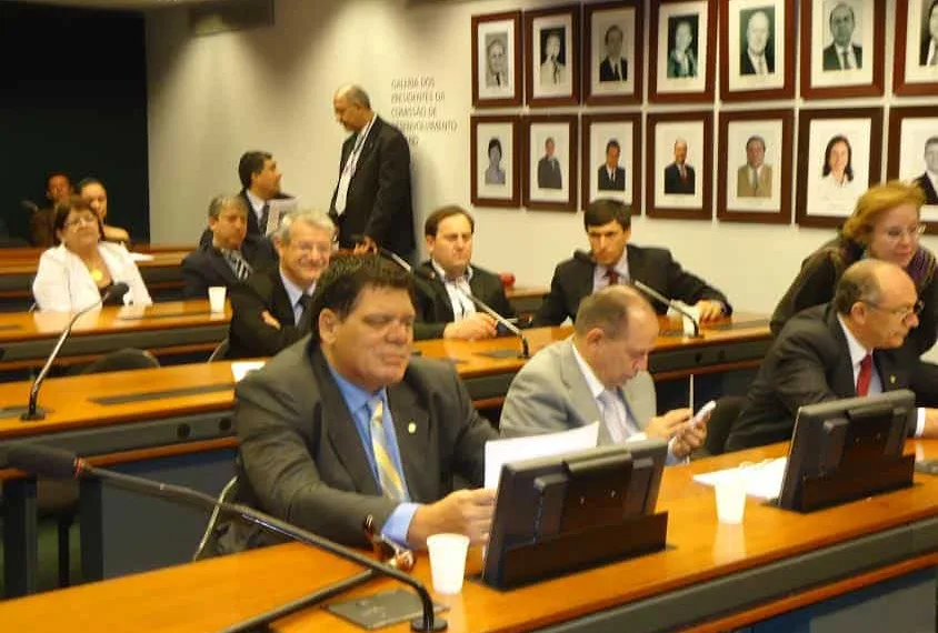 Projeto relatado por Flaviano é aprovado em comissão da Câmara dos Deputados