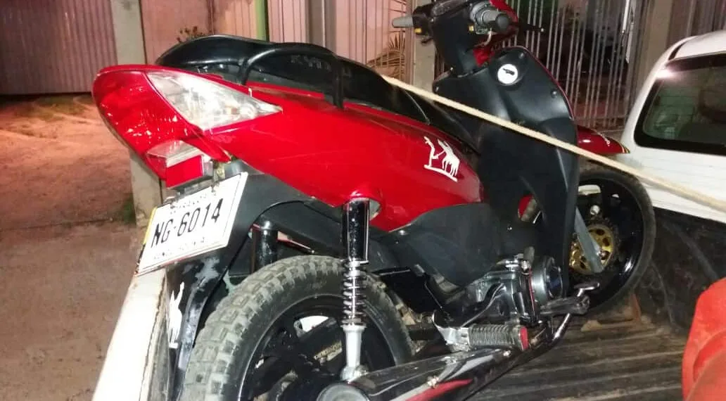 PM recupera motocicleta furtada na fronteira
