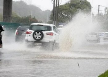 Inmet emite dois alertas de chuvas intensas para o Acre