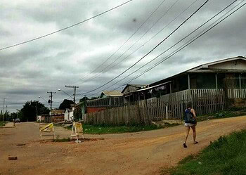 Cerca de seis casas foram invadidas durante arrastão no bairro da Base