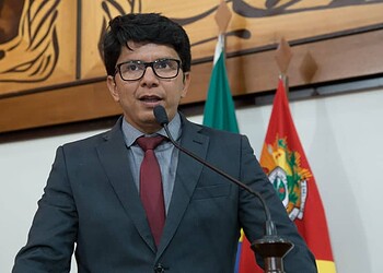 Deputado cobra inquérito epidemiológico para acabar com polêmica de açaí contaminado
