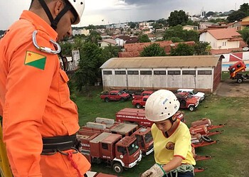 Bombeiro Mirim: projeto leva educação e disciplina a quase mil jovens no Estado