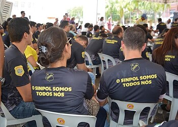 Sinpol/AC reúne policias civis em manifesto contra PEC 241/2016