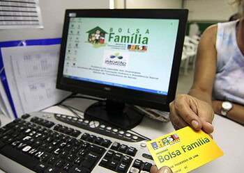 Governo cancela 469 mil benefícios do Bolsa Família e bloqueia 667 mil