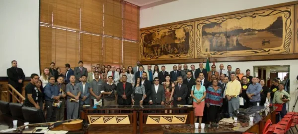 Deputados estaduais realizam sessão solene para comemorar Dia da Bíblia