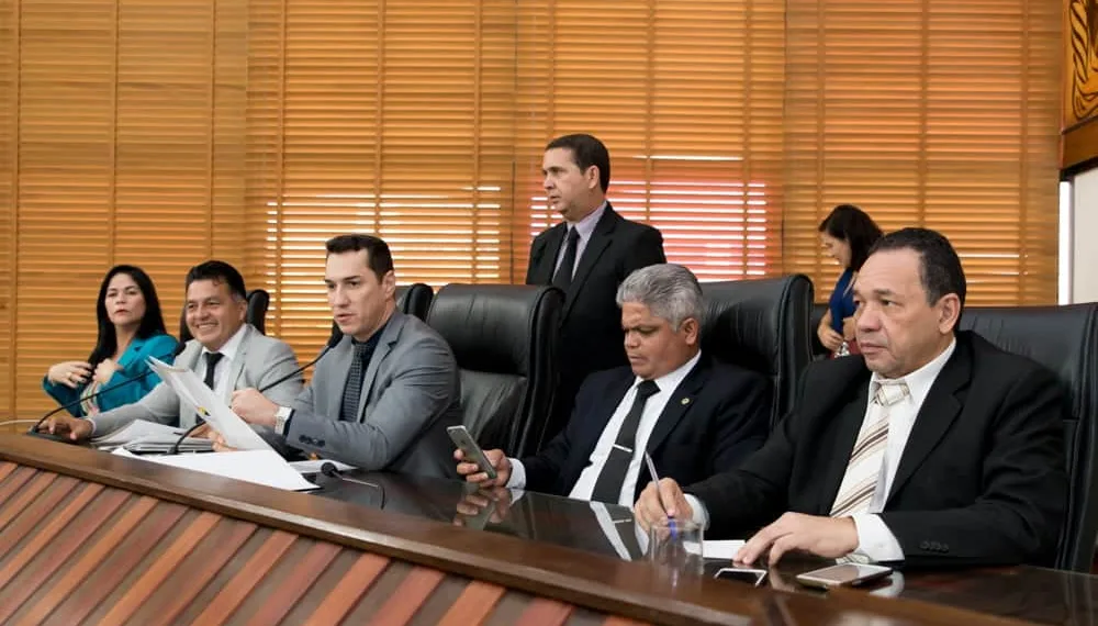 Assembleia Legislativa aprova orçamento do Estado para 2017 de R$ 5,6 bilhões