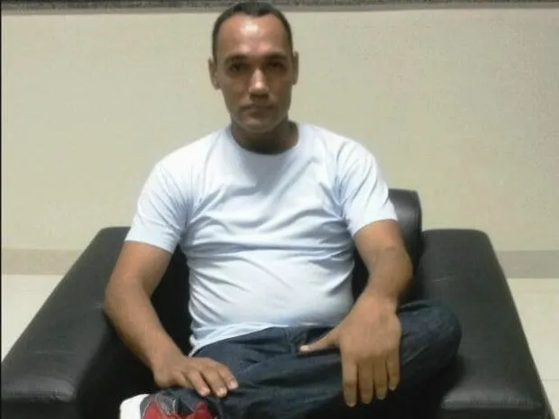 Homem que matou ex em frente à loja é ferido com estoque em presídio