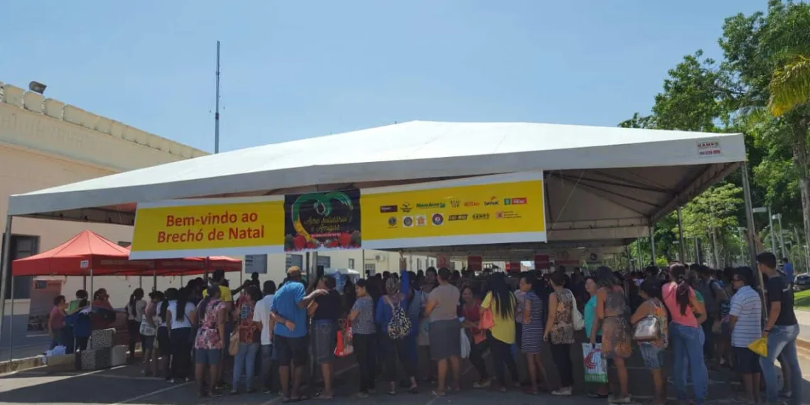 Brechó de Natal arrecada mais de R$ 57 mil em dois dias