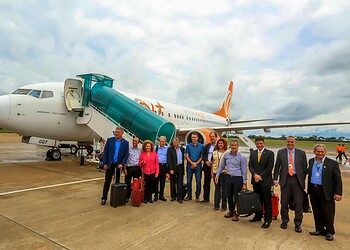Prefeito recepciona voo diurno da GOL no aeroporto de Rio Branco