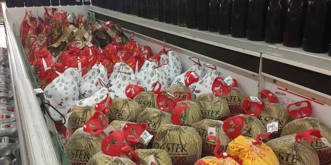Pagamento do 13º salário deve aumentar a venda de produtos para ceia de Natal