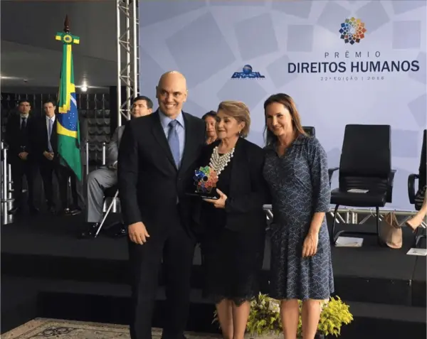 Acreana recebe prêmio nacional de Direitos Humanos em Brasília