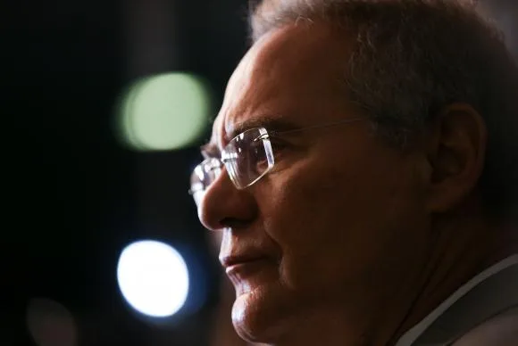 Renan diz que decisão do STF em mantê-lo na presidência foi "patriótica"