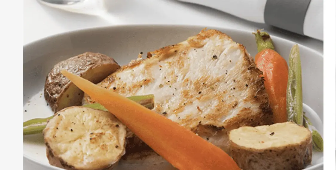 Peixe acreano entra no cardápio de companhia aérea multinacional