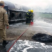 Carreta que transportava combustível explode na BR-364 e motorista morre queimado