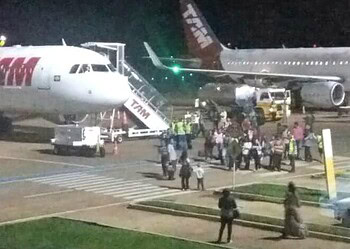 Pane elétrica em avião da Latam provoca cancelamento de voo e irrita passageiros
