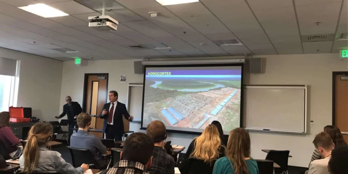 Governador Tião Viana ministra aula sobre nova economia do Acre na Universidade do Colorado