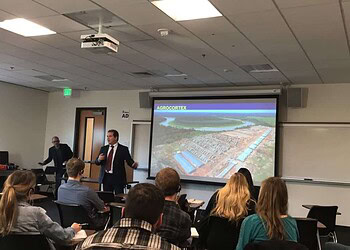 Governador Tião Viana ministra aula sobre nova economia do Acre na Universidade do Colorado