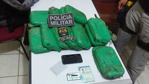 Polícia Militar apreende mais de 15 kg de drogas e nove armas de fogo durante o fim de semana