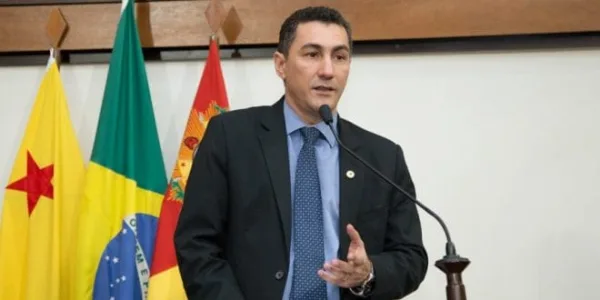 Deputado Jesus Sérgio fala sobre projetos em 2017 e a eleição do próximo ano