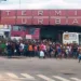 Manifestações dos cobrados e motoristas interditam rua e Terminal Urbano é fechado em ato contra o aumento da tarifa