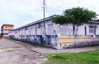 Três pessoas são assaltadas dentro de escola no interior do Acre