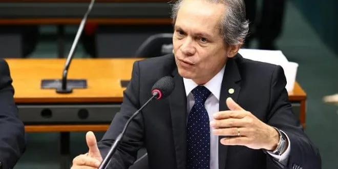 Angelim: governo Temer quer nos levar de volta aos tempos da escravidão