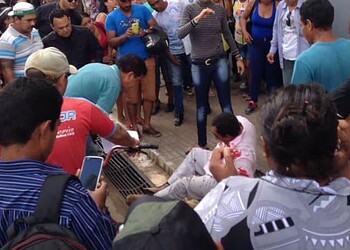 Assalto ocorre próximo ao Quartel da Polícia Militar e deixa vítima gravemente ferida