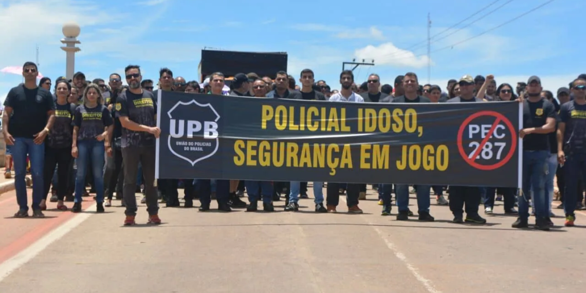 Servidores da Segurança Pública paralisam atividades para protestar contra PEC 287