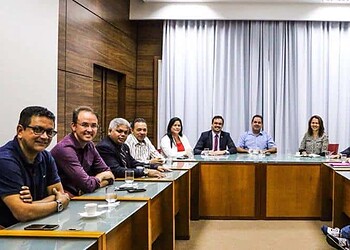 Tião Viana agradece base aliada por aprovação de reajuste dos servidores