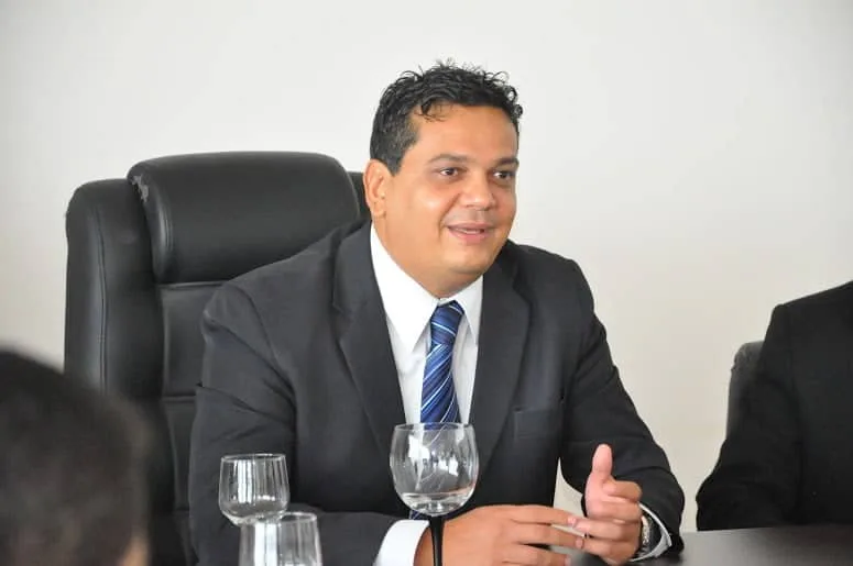 Por meio de nota, escritório advocatício nega pedido de reajuste via Judiciário