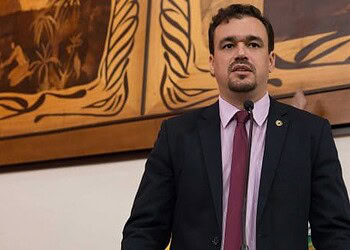 Deputado pontua a importância de revisar Constituição do Estado do Acre