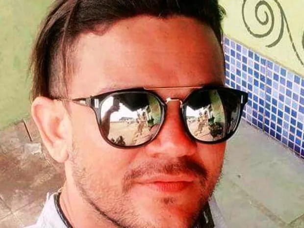 Ex-policial militar é baleado e morre a caminho do hospital