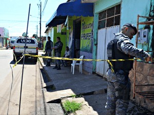 Ex-policial militar é baleado e morre a caminho do hospital 2 Ex-policial militar é baleado e morre a caminho do hospital
