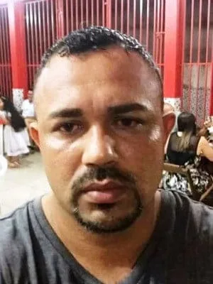 Dono de lanchonete é morto a tiros na frente de clientes em Rio Branco