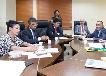 Comissão Especial da Aleac mantém quatro vetos governamentais e derruba dois