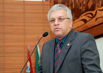 Deputado Nelson Sales pede que provas de concursos sejam aplicadas em todos os municípios