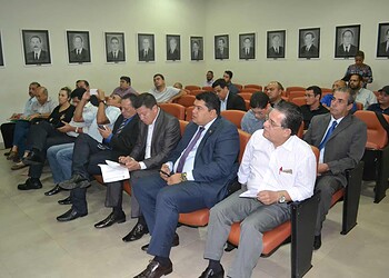 Fecomercio/AC discute extinção de feriados na Aleac