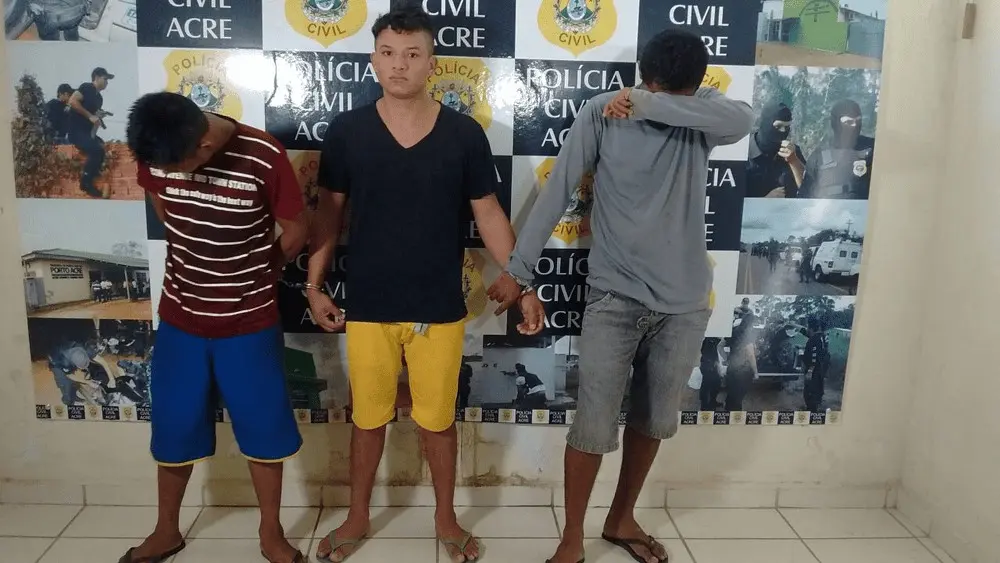 Três são presos e apresentados pela polícia por roubo em Rio Branco 1 Três são presos e apresentados pela polícia por roubo em Rio Branco