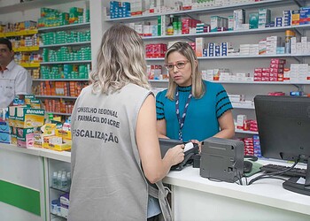 Ação conjunta entre Procon e Conselho Regional de Farmácias resulta em fiscalizações em estabelecimentos