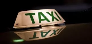 Taxista leva três tiros de ladrões que tentavam levar seu carro no bairro Montanhês