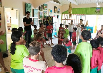 Marcelo Bimbi visita Cantinho do Zito após doar prêmio de R$ 10 mil